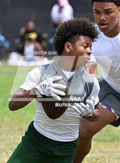 Thumbnail 1 in Inglewood vs. Long Beach Poly  (Battle at the Beach) photogallery.