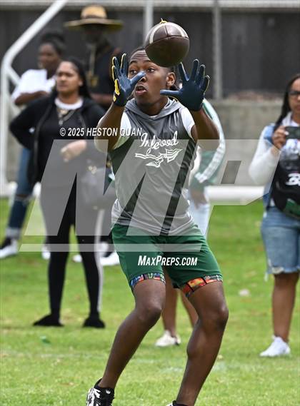 Thumbnail 2 in Inglewood vs. Long Beach Poly  (Battle at the Beach) photogallery.