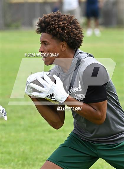 Thumbnail 1 in Inglewood vs. Long Beach Poly  (Battle at the Beach) photogallery.