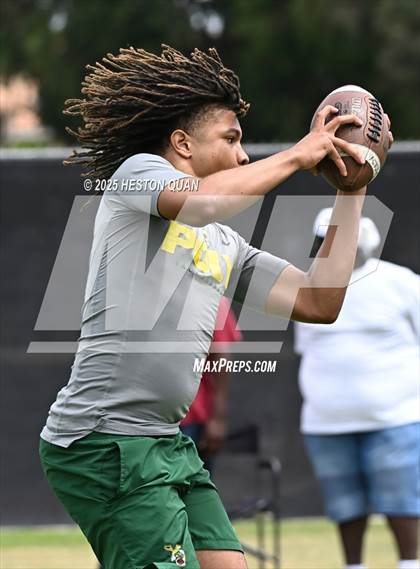 Thumbnail 1 in Inglewood vs. Long Beach Poly  (Battle at the Beach) photogallery.