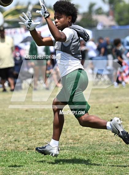 Thumbnail 3 in Inglewood vs. Long Beach Poly  (Battle at the Beach) photogallery.