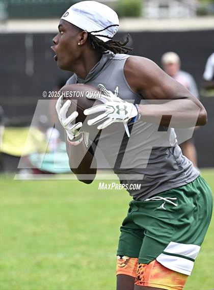 Thumbnail 2 in Inglewood vs. Long Beach Poly  (Battle at the Beach) photogallery.