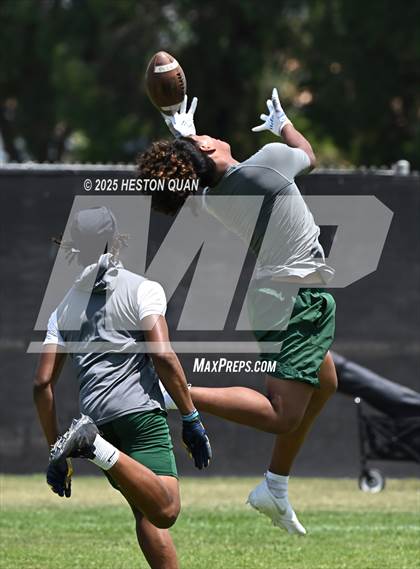 Thumbnail 1 in Inglewood vs. Long Beach Poly  (Battle at the Beach) photogallery.
