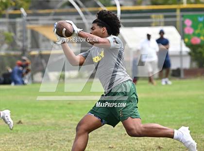 Thumbnail 3 in Inglewood vs. Long Beach Poly  (Battle at the Beach) photogallery.