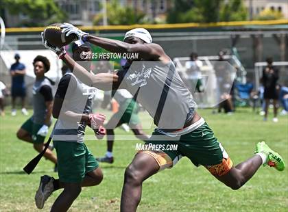 Thumbnail 1 in Inglewood vs. Long Beach Poly  (Battle at the Beach) photogallery.
