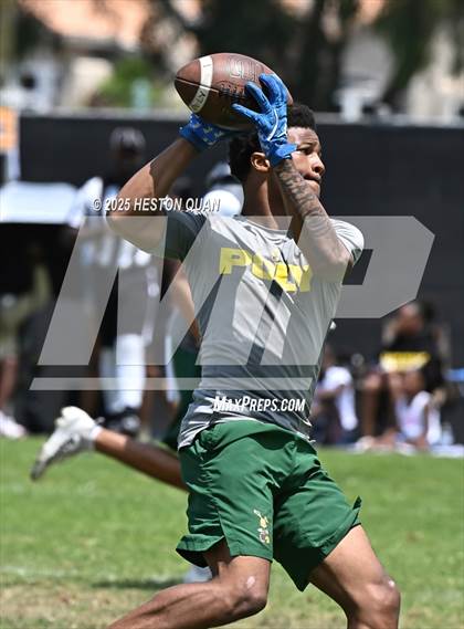 Thumbnail 1 in Inglewood vs. Long Beach Poly  (Battle at the Beach) photogallery.