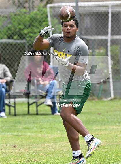 Thumbnail 2 in Inglewood vs. Long Beach Poly  (Battle at the Beach) photogallery.