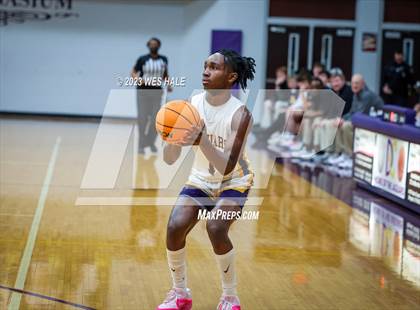 Thumbnail 2 in Hernando @ DeSoto Central photogallery.