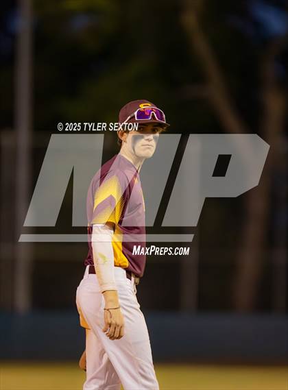 Thumbnail 2 in Seton Catholic vs. Salpointe Catholic (Lancer Classic) photogallery.