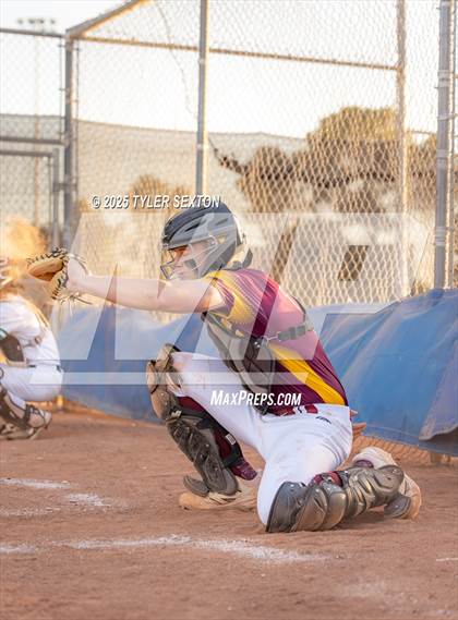 Thumbnail 3 in Seton Catholic vs. Salpointe Catholic (Lancer Classic) photogallery.