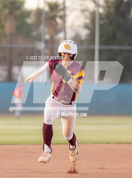 Thumbnail 3 in Seton Catholic vs. Salpointe Catholic (Lancer Classic) photogallery.