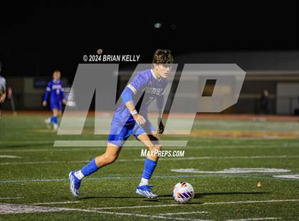 Thumbnail 3 in Norwell vs Dighton-Rehoboth Regional (MIAA Division 3 Semifinal) photogallery.