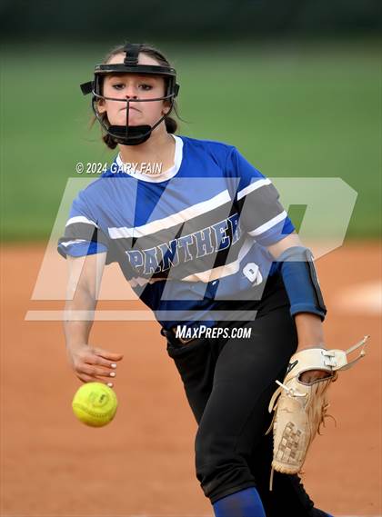 Thumbnail 1 in Sale Creek @ Hixson photogallery.
