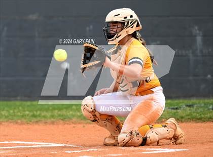 Thumbnail 3 in Sale Creek @ Hixson photogallery.