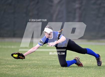 Thumbnail 3 in Sale Creek @ Hixson photogallery.