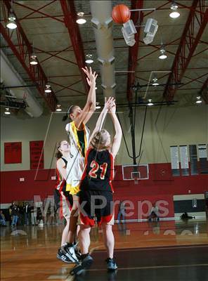 Thumbnail 1 in Ravenwood vs. Hillsboro (3A District 11 League - Semi-Final) photogallery.