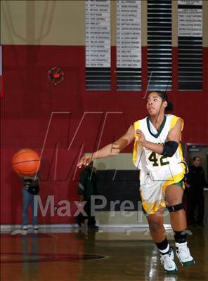 Thumbnail 1 in Ravenwood vs. Hillsboro (3A District 11 League - Semi-Final) photogallery.