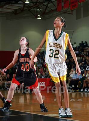 Thumbnail 3 in Ravenwood vs. Hillsboro (3A District 11 League - Semi-Final) photogallery.