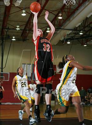 Thumbnail 2 in Ravenwood vs. Hillsboro (3A District 11 League - Semi-Final) photogallery.