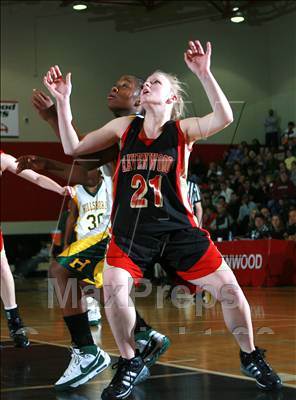 Thumbnail 3 in Ravenwood vs. Hillsboro (3A District 11 League - Semi-Final) photogallery.
