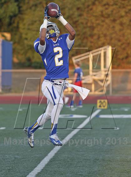 Thumbnail 1 in Los Alamitos @ Charter Oak photogallery.