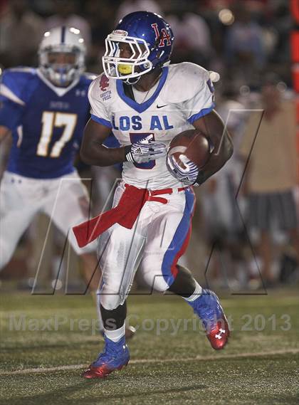 Thumbnail 2 in Los Alamitos @ Charter Oak photogallery.