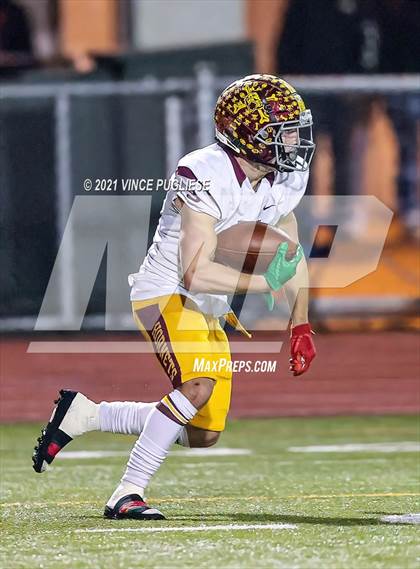 Thumbnail 3 in Tumwater vs. Enumclaw (2A Playoffs) photogallery.