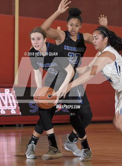 Thumbnail 1 in La Jolla Country Day vs. Windward (Matt Denning Hoops Classic) photogallery.