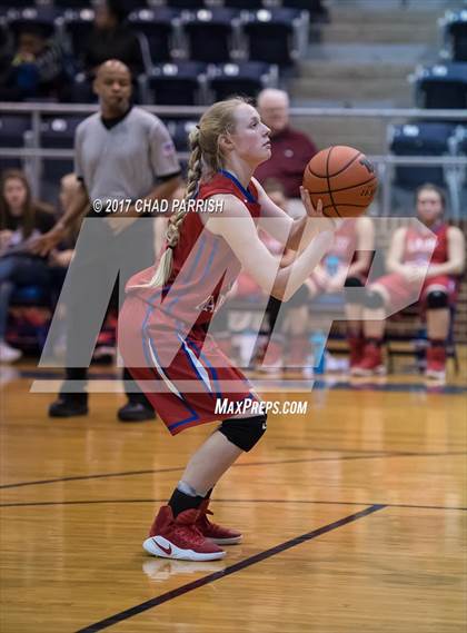 Thumbnail 3 in Alba-Golden vs. Hampton Prep (UIL 3A Bi-District Playoff) photogallery.