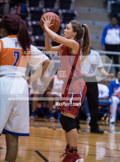 Thumbnail 2 in Alba-Golden vs. Hampton Prep (UIL 3A Bi-District Playoff) photogallery.
