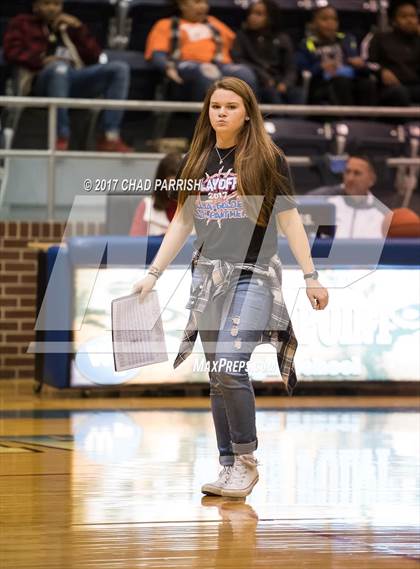 Thumbnail 1 in Alba-Golden vs. Hampton Prep (UIL 3A Bi-District Playoff) photogallery.