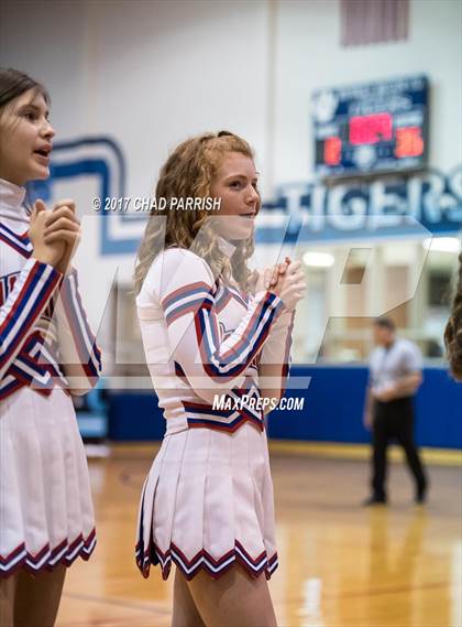 Thumbnail 1 in Alba-Golden vs. Hampton Prep (UIL 3A Bi-District Playoff) photogallery.