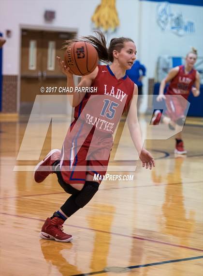 Thumbnail 3 in Alba-Golden vs. Hampton Prep (UIL 3A Bi-District Playoff) photogallery.