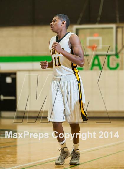 Thumbnail 2 in Modesto Christian @ Bishop O'Dowd (CIF NorCal Regional Open Division Semifinal) photogallery.