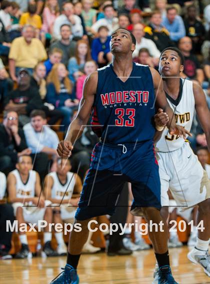 Thumbnail 1 in Modesto Christian @ Bishop O'Dowd (CIF NorCal Regional Open Division Semifinal) photogallery.