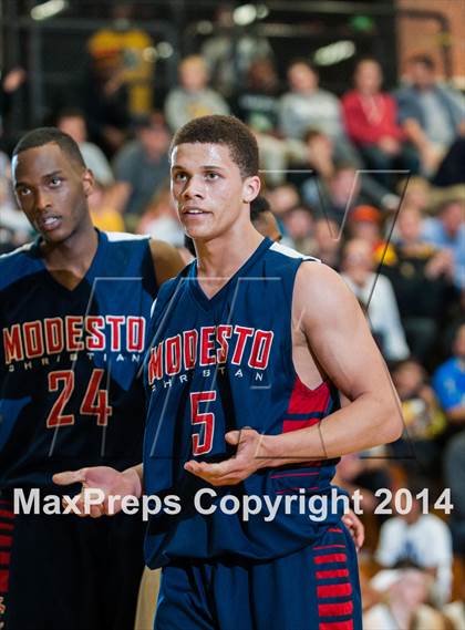 Thumbnail 3 in Modesto Christian @ Bishop O'Dowd (CIF NorCal Regional Open Division Semifinal) photogallery.