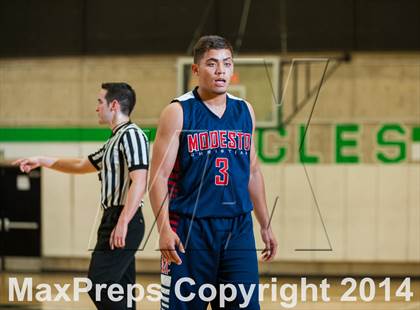 Thumbnail 3 in Modesto Christian @ Bishop O'Dowd (CIF NorCal Regional Open Division Semifinal) photogallery.