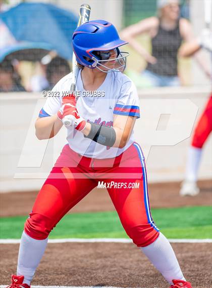Thumbnail 1 in Prairiland vs. Hughes Springs (UIL 3A Region II Semifinal) photogallery.