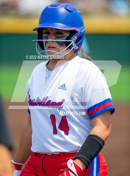 Thumbnail 2 in Prairiland vs. Hughes Springs (UIL 3A Region II Semifinal) photogallery.