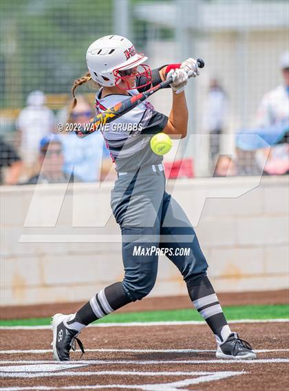 Thumbnail 2 in Prairiland vs. Hughes Springs (UIL 3A Region II Semifinal) photogallery.