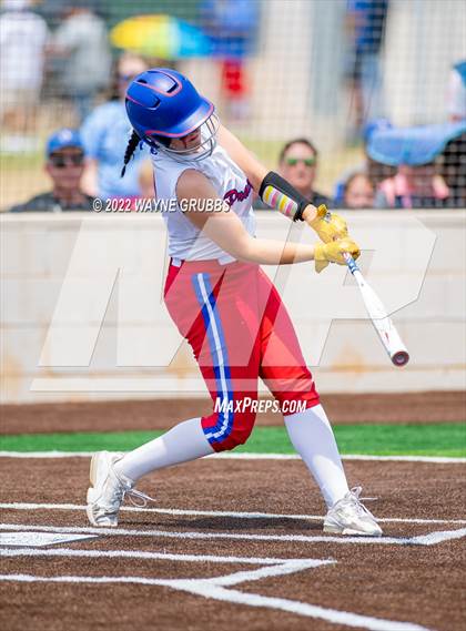 Thumbnail 2 in Prairiland vs. Hughes Springs (UIL 3A Region II Semifinal) photogallery.