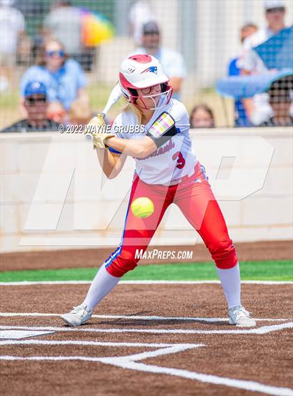 Thumbnail 2 in Prairiland vs. Hughes Springs (UIL 3A Region II Semifinal) photogallery.