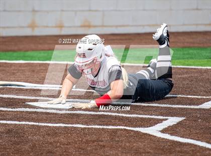 Thumbnail 2 in Prairiland vs. Hughes Springs (UIL 3A Region II Semifinal) photogallery.