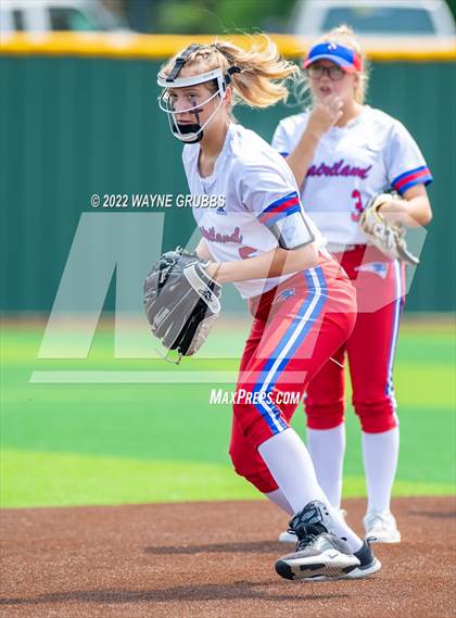 Thumbnail 1 in Prairiland vs. Hughes Springs (UIL 3A Region II Semifinal) photogallery.