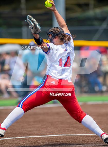 Thumbnail 2 in Prairiland vs. Hughes Springs (UIL 3A Region II Semifinal) photogallery.