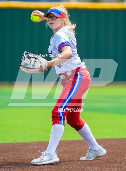 Thumbnail 3 in Prairiland vs. Hughes Springs (UIL 3A Region II Semifinal) photogallery.