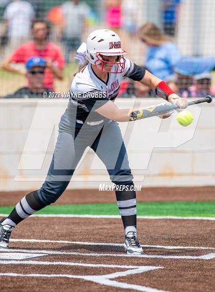 Thumbnail 3 in Prairiland vs. Hughes Springs (UIL 3A Region II Semifinal) photogallery.
