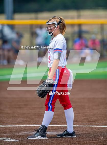 Thumbnail 1 in Prairiland vs. Hughes Springs (UIL 3A Region II Semifinal) photogallery.