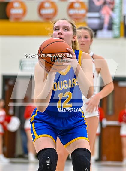 Thumbnail 3 in Greenfield-Central vs New Palestine (IHSAA 4A Section 9 Round 1) photogallery.
