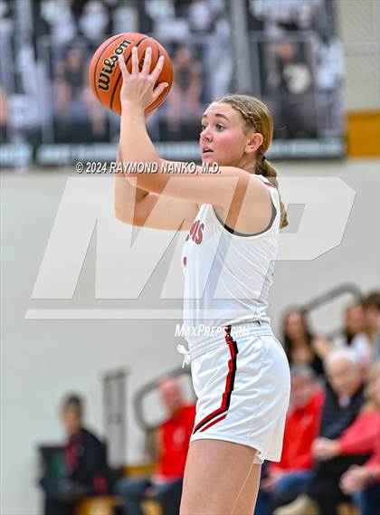 Thumbnail 2 in Greenfield-Central vs New Palestine (IHSAA 4A Section 9 Round 1) photogallery.